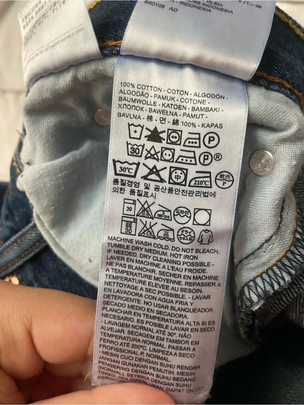 Vintage Levi's Men's Straight Jeans in Deep Blue Denim